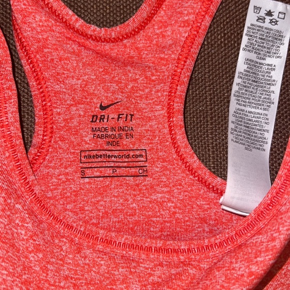 Nike Sports Bra size small - Picture 2 of 4